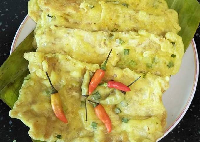 Cilacap's Mendoan: A Traditional Snack That Excites the Palate
